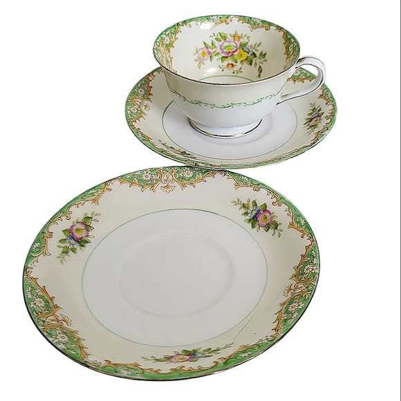 Vintage Nortake Handpainted Japan China  Cup & 2 Saucer Set - Picture 1 of 4
